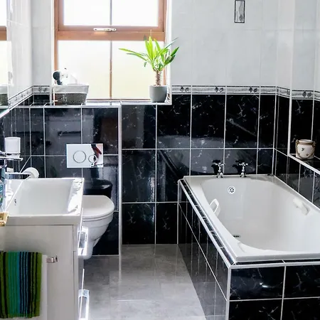 Milltown Lough Eske Homestay